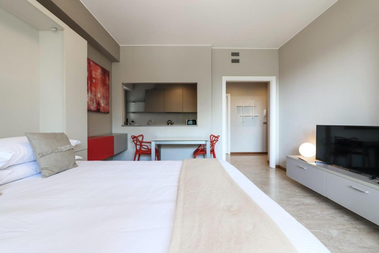 Contempora - Elvezia 8 - E33 * Milan